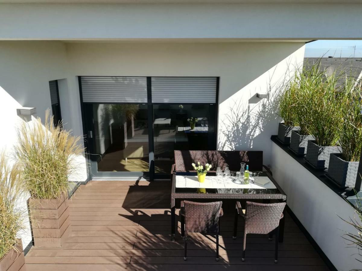 Penthouse Griemann 2 Fuer Max 4 Personen Mit Eigener Grosser Dachterrasse Zum Relaxen! Illmitz Eksteriør billede
